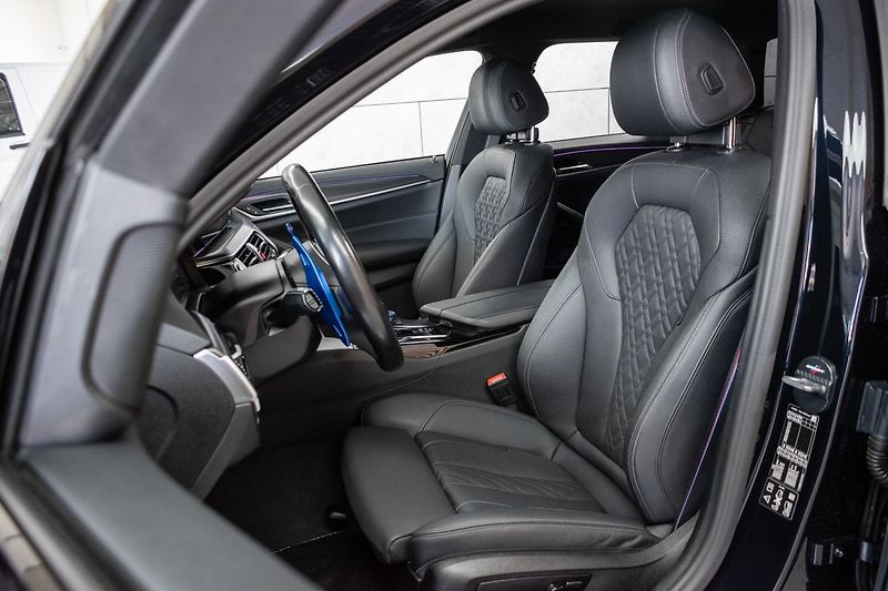 BMW Řada 5 520d xD ///M*ZÁRUKA*TAŽNÉ*ČR* - fotka 11 z 42