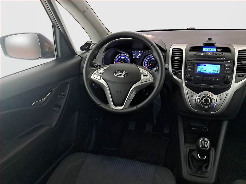 Hyundai ix20 (2013) 1.4 CVVT - fotka 7 z 15