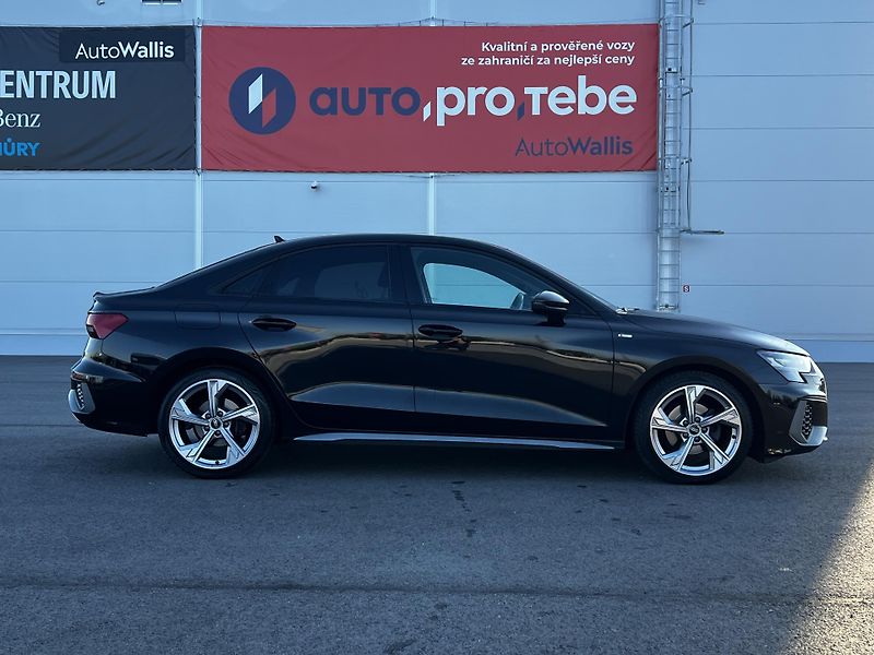 Audi A3 35TFSI 110kW Aut S-Line DPH TZ - fotka 3 z 23