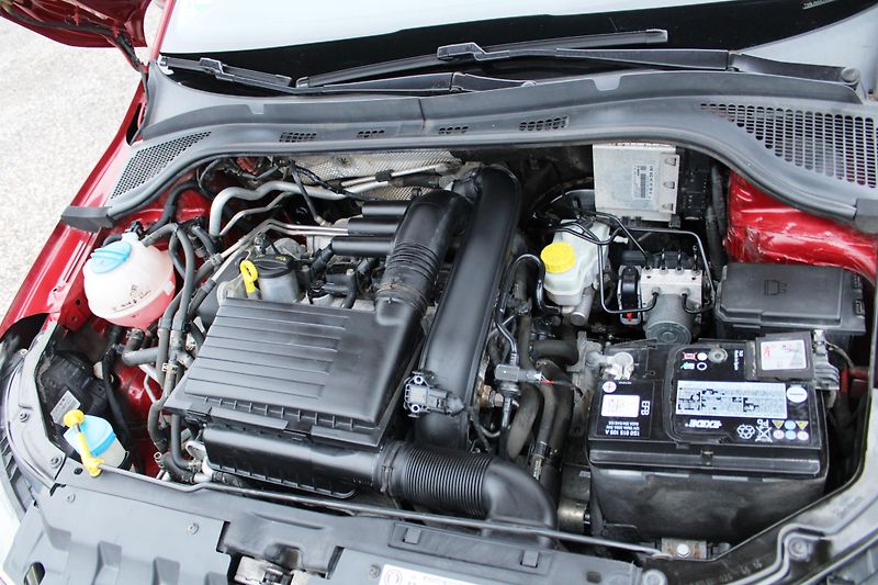Škoda Fabia (2016) 1,2TSI PANORAMA DSG TEMPOMAT - fotka 16 z 16