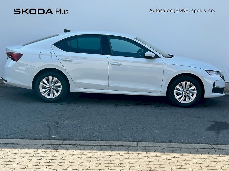 Škoda Octavia (2025) Selection 1.5 TSI 85 kW - fotka 8 z 31