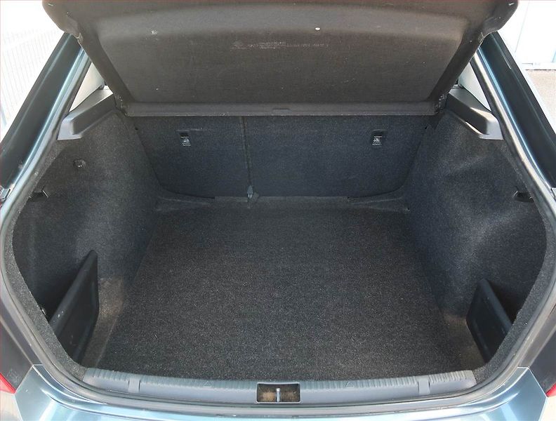 Škoda Rapid (2016) Style 1.2 TSI, Xenony - fotka 13 z 17