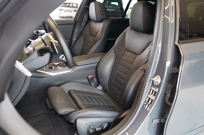 BMW Řada 3 M340i xDrive Touring, M PRO - fotka 19 z 46