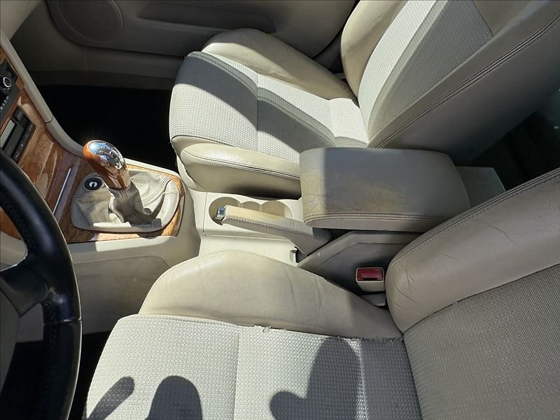 Škoda Superb 1,9 TDI 85 KW ELEGANCE CZ - fotka 10 z 22