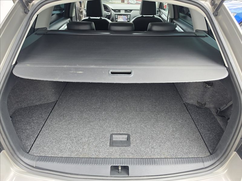 Škoda Octavia III 2,0TDi 110KW 4X4 Elegance - fotka 30 z 50