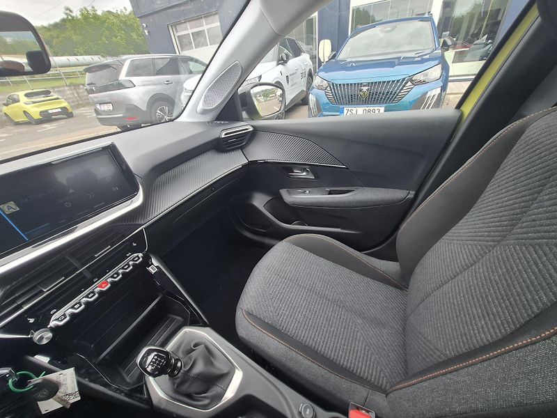 Peugeot 208 (2026) STYLE Turbo 100 MAN6    - fotka 16 z 21