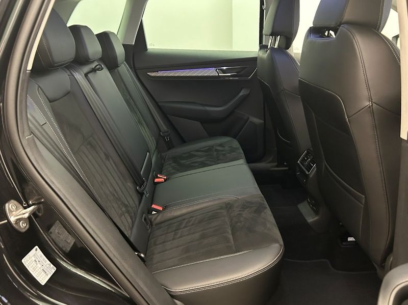 Škoda Karoq 2.0 TDI Top selection - fotka 19 z 24