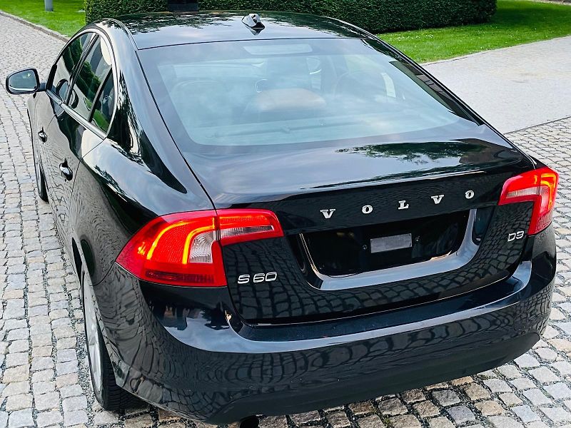 Volvo S60 2.0D 120KW 5VÁLEC VÝHŘEV SENZO - fotka 16 z 44