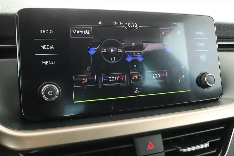 Škoda Scala (2019) 1.5 TSI, ČR - fotka 13 z 21