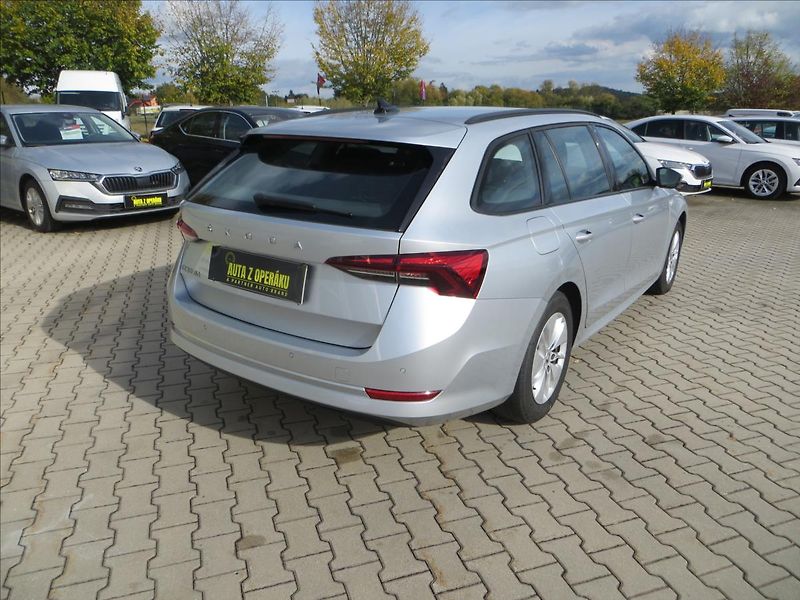 Škoda Octavia 2,0 TDI Ambition ČR - fotka 9 z 24