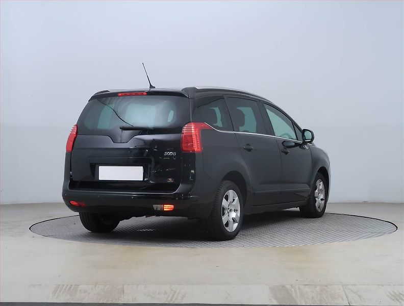 Peugeot 5008 (2016) 1.6 BlueHDi, nová STK - fotka 5 z 19