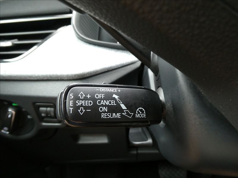 Škoda Scala 1,0 TSi DSG 1.maj,TOP SELECTIO - fotka 35 z 45