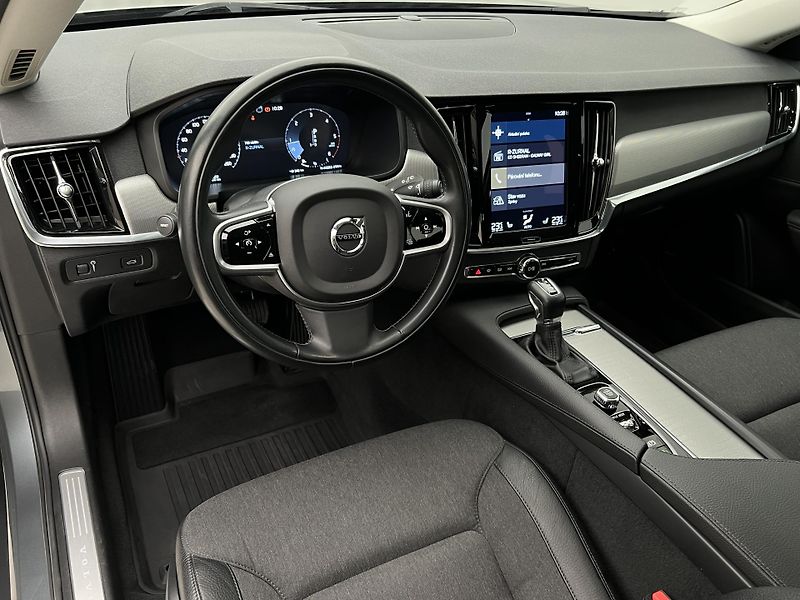 Volvo V90 CC D4 POLESTAR AWD AUT - fotka 4 z 44