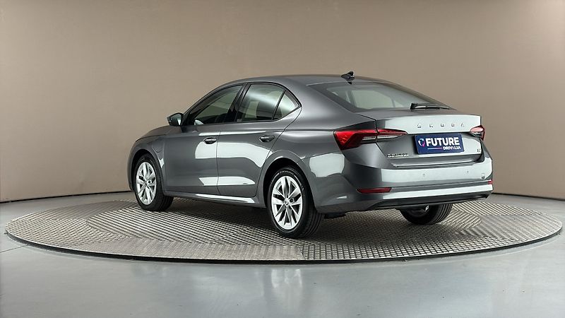 Škoda Octavia 1.4 TSI iV DSG Ambition - fotka 2 z 27