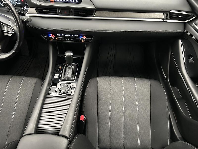 Mazda 6 2.5 Skyactiv-G EXKLUSIVE - fotka 16 z 28