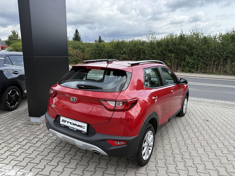 Kia Stonic (2019) EXCLUSIVE 1.4 AUTOMAT - fotka 3 z 14