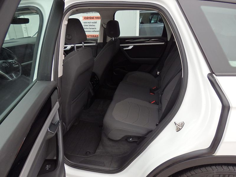 Volkswagen Touareg 3.0 TDI 170 kW ZÁVĚS, ODPOČET - fotka 7 z 23