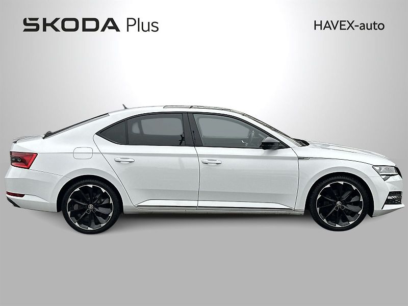 Škoda Superb (2021) 1.5 TSI Sportline - fotka 3 z 29