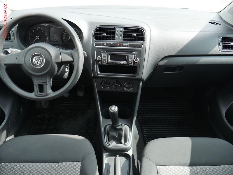 Volkswagen Polo (2012) 1.2 TSi, ČR, AC, park.asist - fotka 8 z 18