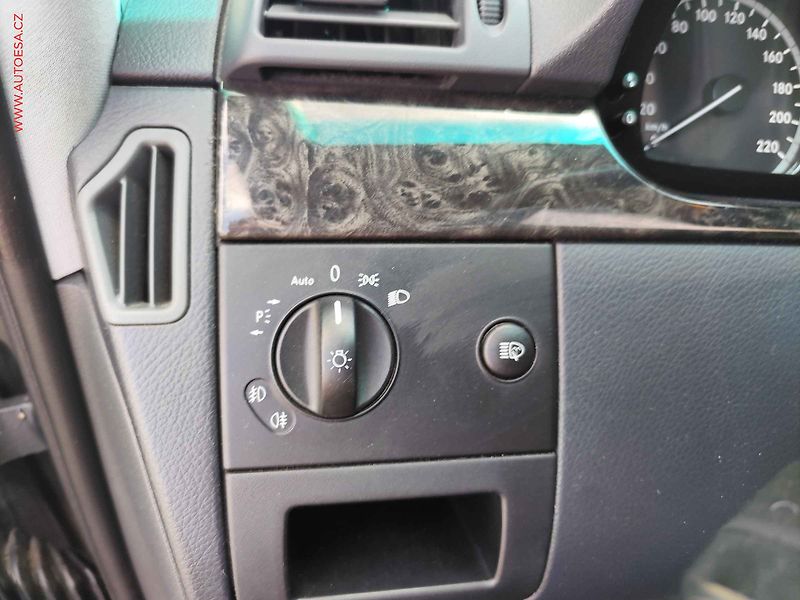 Mercedes-Benz Viano (2012) 3.0CDi V6 L2, Ambiente, AT - fotka 26 z 34