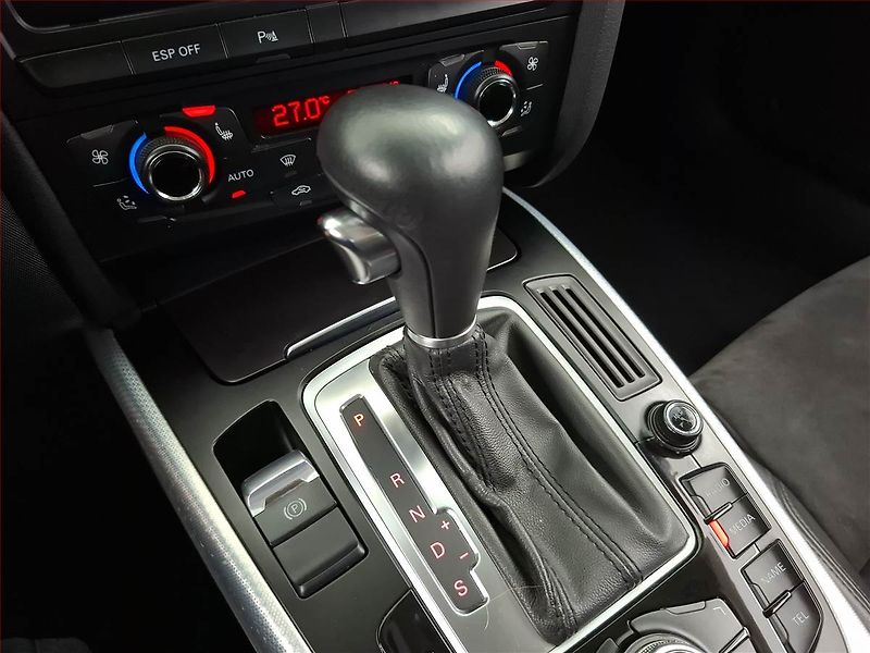 Audi A5 (2008) 3.2 FSI, Automat, Navi, Xenony - fotka 12 z 19