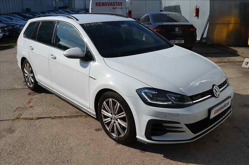 Volkswagen Golf (2018) KOMBI 2,0 TDI - fotka 3 z 17