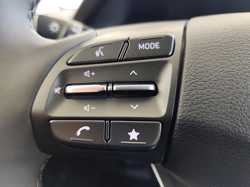 Hyundai i30 (2025) 1.0T-GDi 74kW Comfort AT - fotka 12 z 20