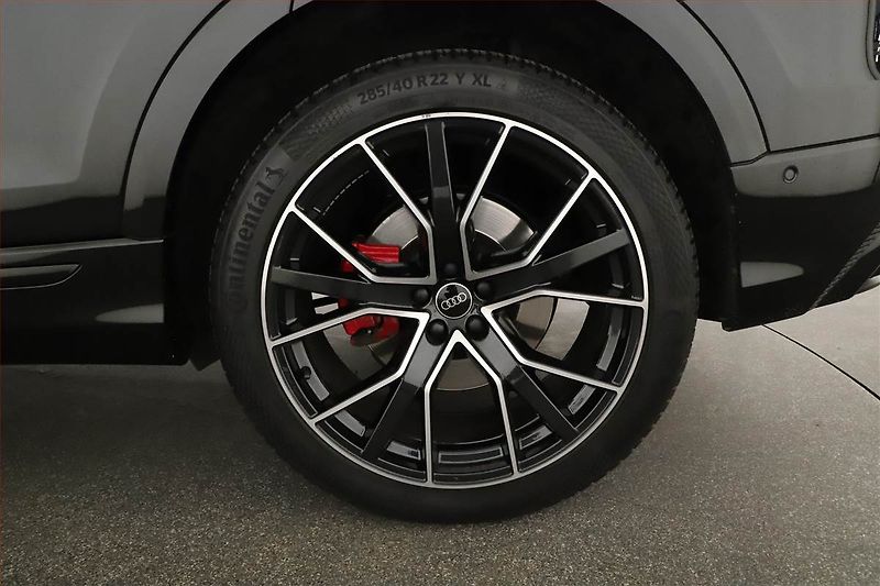 Audi Q8 (2022) 50 TDI - fotka 12 z 29