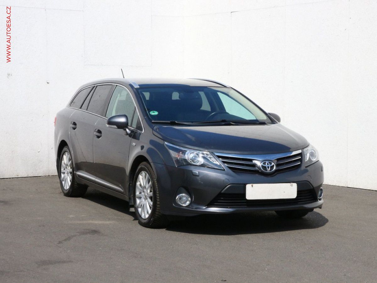 Toyota Avensis 2.2 D