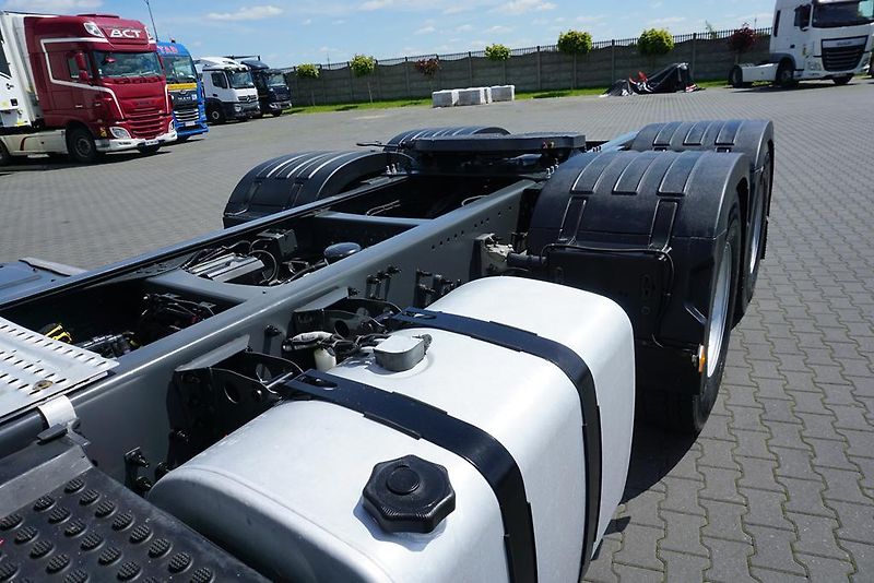 Renault (2018) C 520 / EURO 6 / ACC / 6 X 4 / - fotka 47 z 49