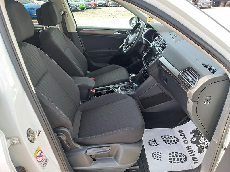 Volkswagen Tiguan (2023) 2.0TDi 110kW 4x4 DSG ČR DPH  - fotka 15 z 23