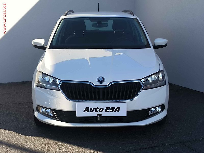 Škoda Fabia (2022) 1.0TSi, 1.maj,ČR, Ambition - fotka 2 z 20