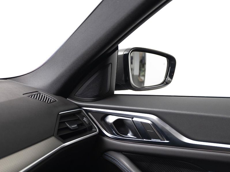 BMW Řada 4 420d xDrive - fotka 16 z 22