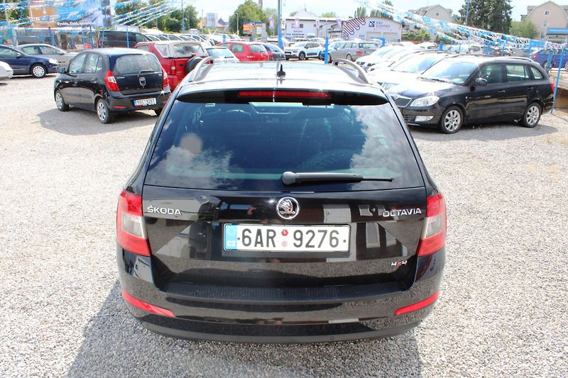 Škoda Octavia (2015) 2.0TDI NAVI KLIMA DSG 4X4 ALU - fotka 6 z 16