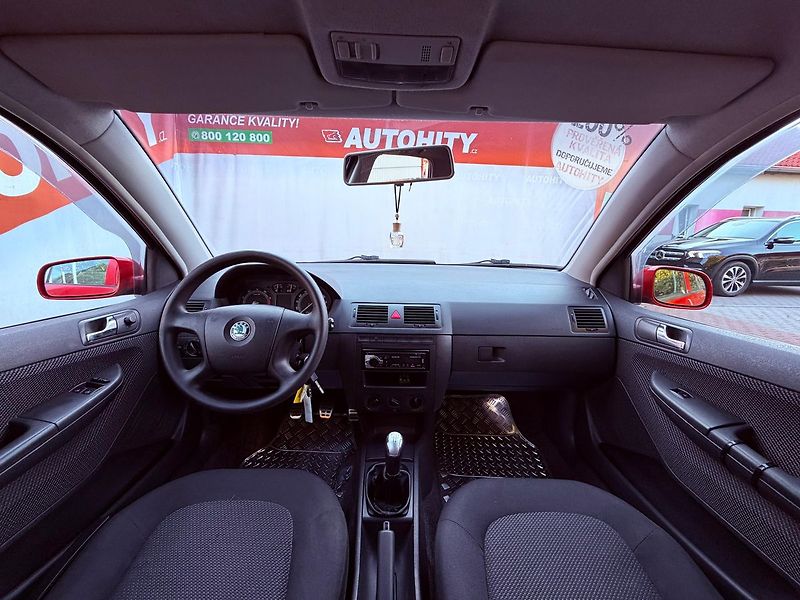 Škoda Fabia 1.2 HTP 12V, ČR, 1.Maj - fotka 14 z 19