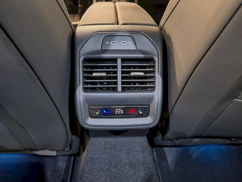 Škoda Superb (2025) Combi 2.0 TDI 142 kW DSG 4x4 S - fotka 29 z 36