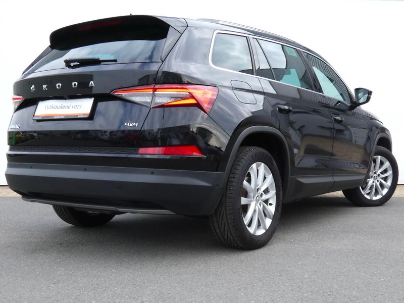 Škoda Kodiaq FL 4x4 Style 2.0 TDI /110kW  7 - fotka 10 z 30