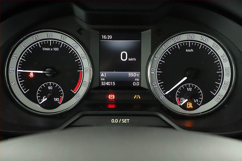 Škoda Octavia (2017) 2.0 TDI, Navi, Tempomat - fotka 8 z 20