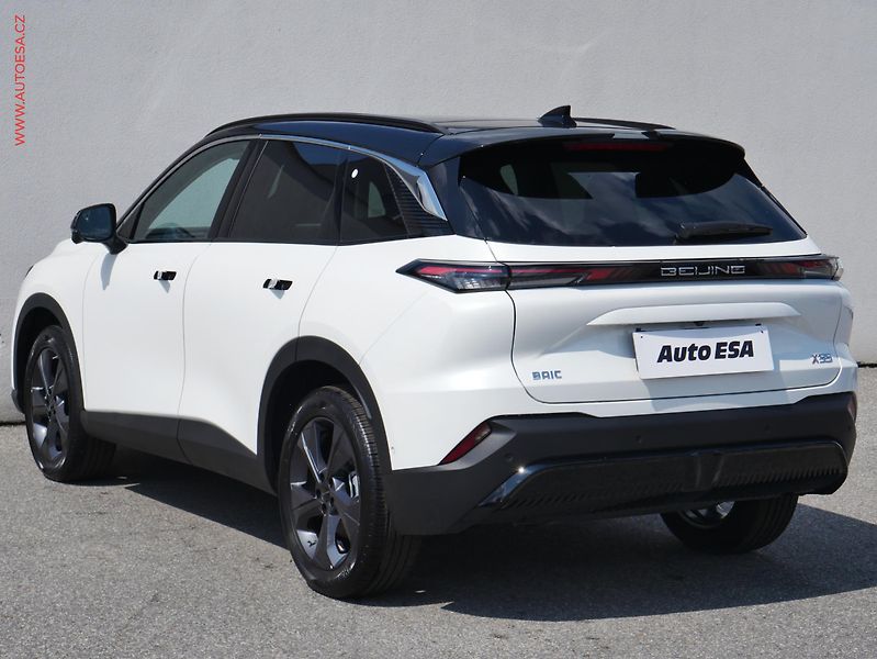 BAIC X55 (2025) 1.5T, ČR, AT, LED, panorama - fotka 6 z 25