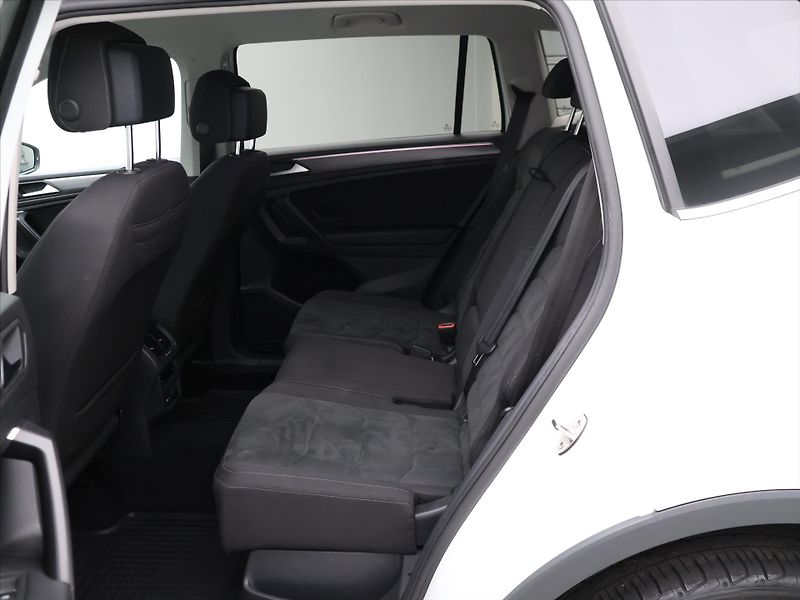 Volkswagen Tiguan Allspace 2,0 TDI 110 kW DSG Elegance - fotka 15 z 27