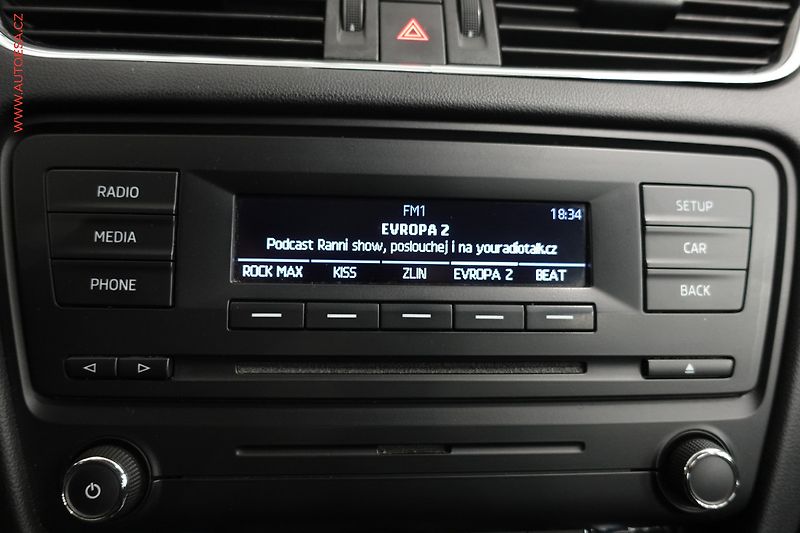 Škoda Octavia (2013) 1.6 TDi, ČR, Elegance - fotka 18 z 23