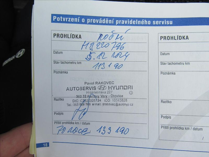 Hyundai i30 1,4 i 80kW Combi - fotka 25 z 27