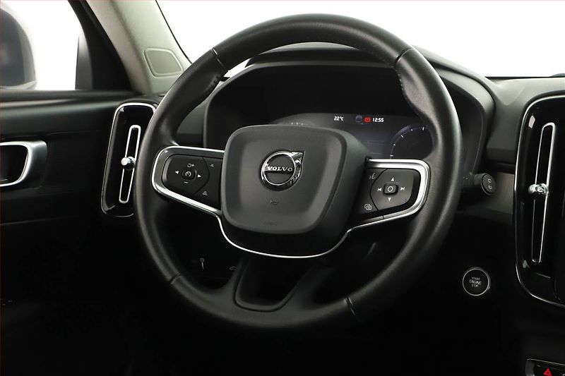 Volvo XC40 (2019) Inscription D3 - fotka 8 z 17