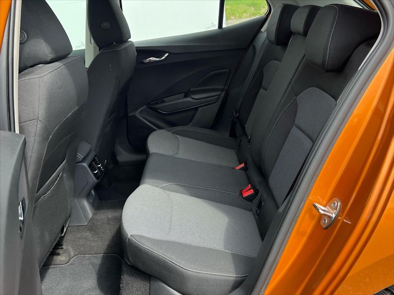 Škoda Fabia 1,0 TSi 70kW SELECTION  IV. - fotka 13 z 23