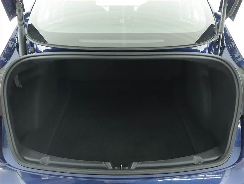 Tesla Model 3 (2021) Long Range 4WD 79kWh, SoH 91% - fotka 14 z 22