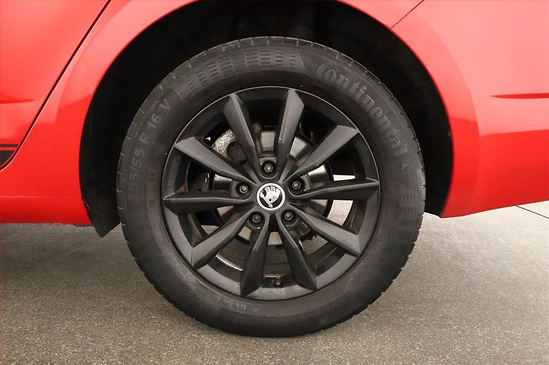 Škoda Octavia (2017) Style Plus 1.6 TDI, Tempomat - fotka 14 z 14