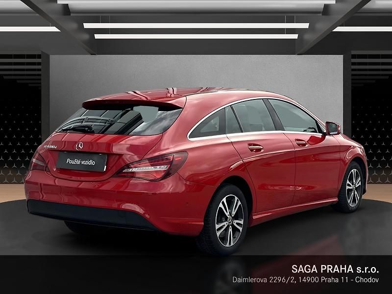 Mercedes-Benz CLA Shooting Brake 180 d Shooting - fotka 4 z 18