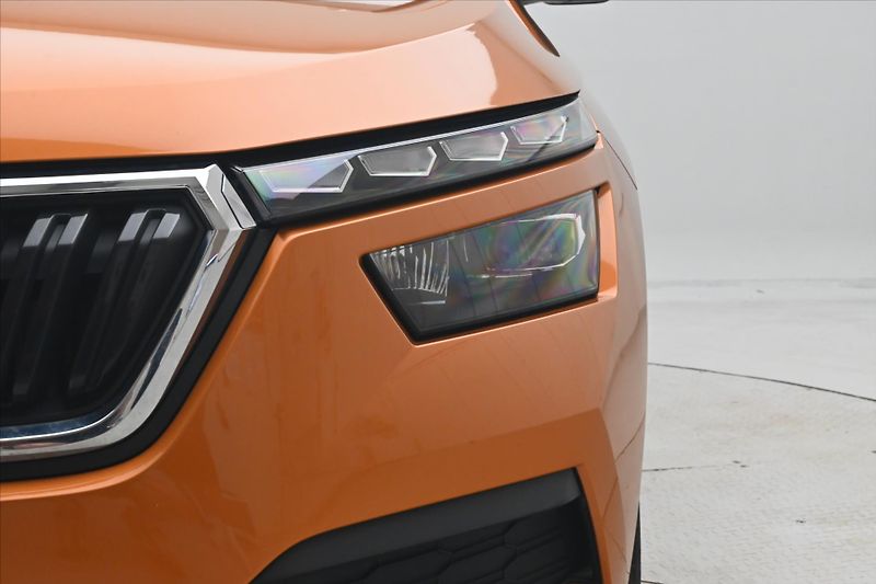 Škoda Kamiq 1,0 TSI 81kW Tažné Záruka až 5 - fotka 28 z 29