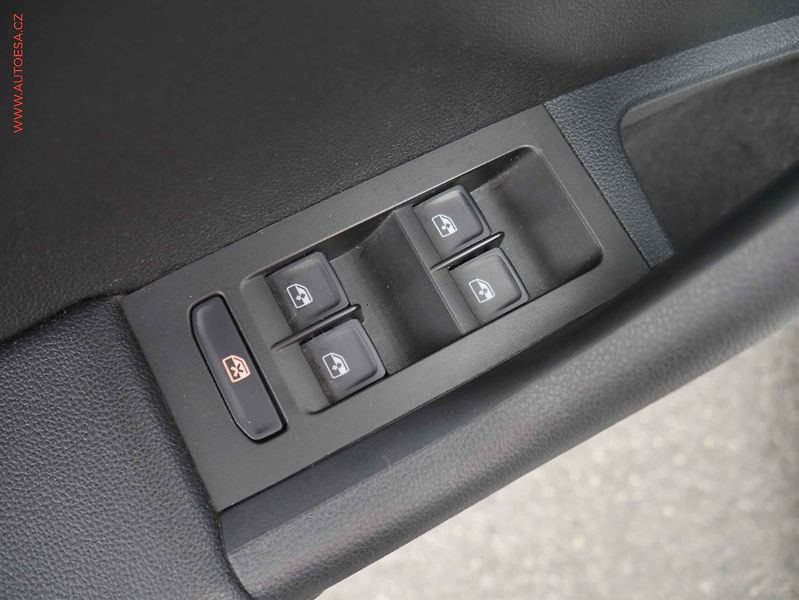 Škoda Octavia (2019) 1.5 TSi, ČR, Style, DSG - fotka 14 z 21