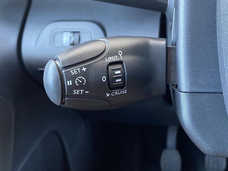 Toyota ProAce City 1,5 D 96 kW - fotka 12 z 26
